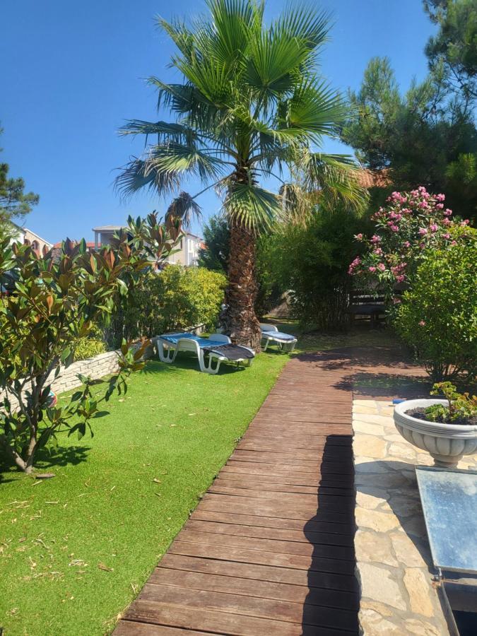 Villa Garden Vir Exterior foto